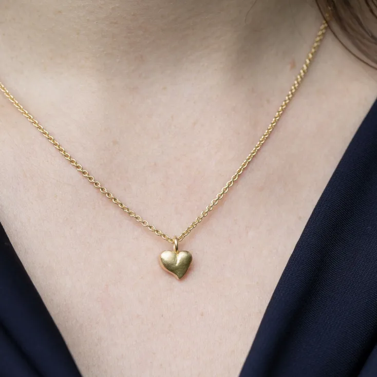 Anke Gralfs Goldschmiedeschmuck<Anhänger Herz, Silber vergoldet