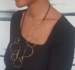 Maria Rzewuska Goldschmiedeschmuck<Collier »Elena« Silberringe