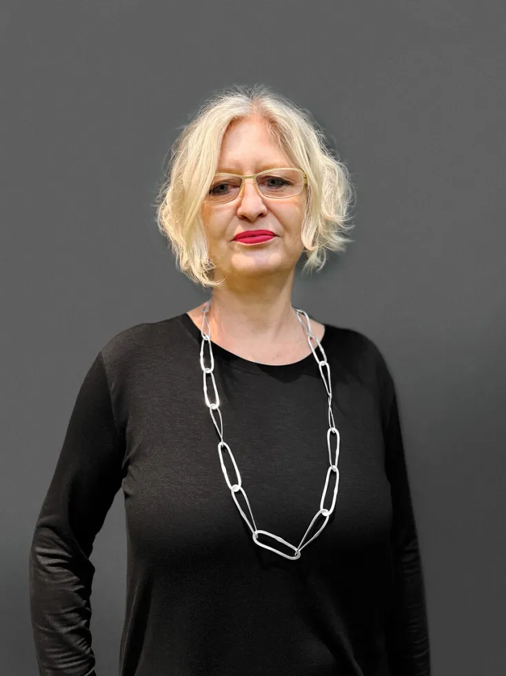 Antje Liebscher Goldschmiedeschmuck<Collier »Welle« aus Silber