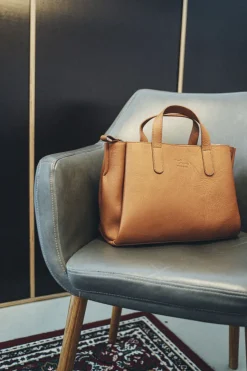 mine mina Handtaschen|Umhängetaschen<Handtasche »MADITA«