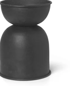 ferm LIVING Gartendekoration<»Hourglass« Pflanztopf