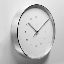 Junghans Wand- & Tischuhren<»Max Bill« Funk-Wanduhr mit Zahlen-Zifferblatt von
