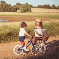 Kinder Banwood Spielzeug Für Draußen<Retro-Laufrad mit Körbchen