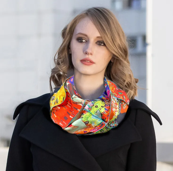 Ulrike Isensee DS Sondereditionen|Künstlertücher<Rundschal aus Seide inspiriert von Klimt