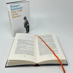 ZEIT Buchhandlung Romane<Seethaler, Robert: Das Café ohne Namen
