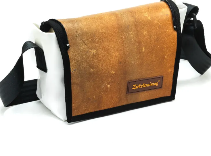 Zirkeltraining Umhängetaschen<Tasche »Kopfstand«