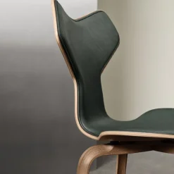 Fritz Hansen Sondereditionen|Stühle & Sessel<ZEIT-Sonderedition »Grand Prix Stuhl«